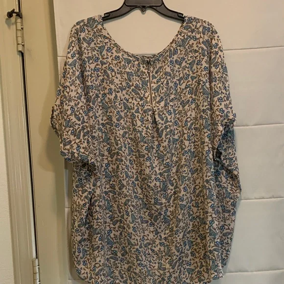 Maurices Delton Paisley Print Zipper Back Short Sleeve Blouse Plus Size 4x Size - Picture 2 of 7